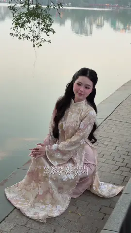 Vợ anh đủ combo đôi mắt bít cười và 2 má lúm đồng tiền 😝 #xyzabc #viral #aodai 