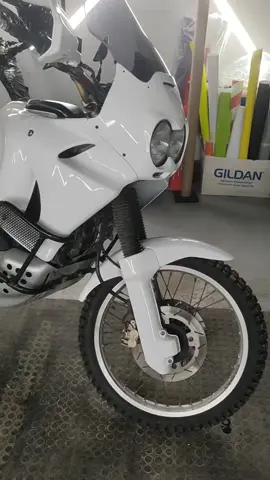 Aplīmējām Honda Africa ar klienta sagādātajām uzlīmēm.#hondaafrica #wrapping