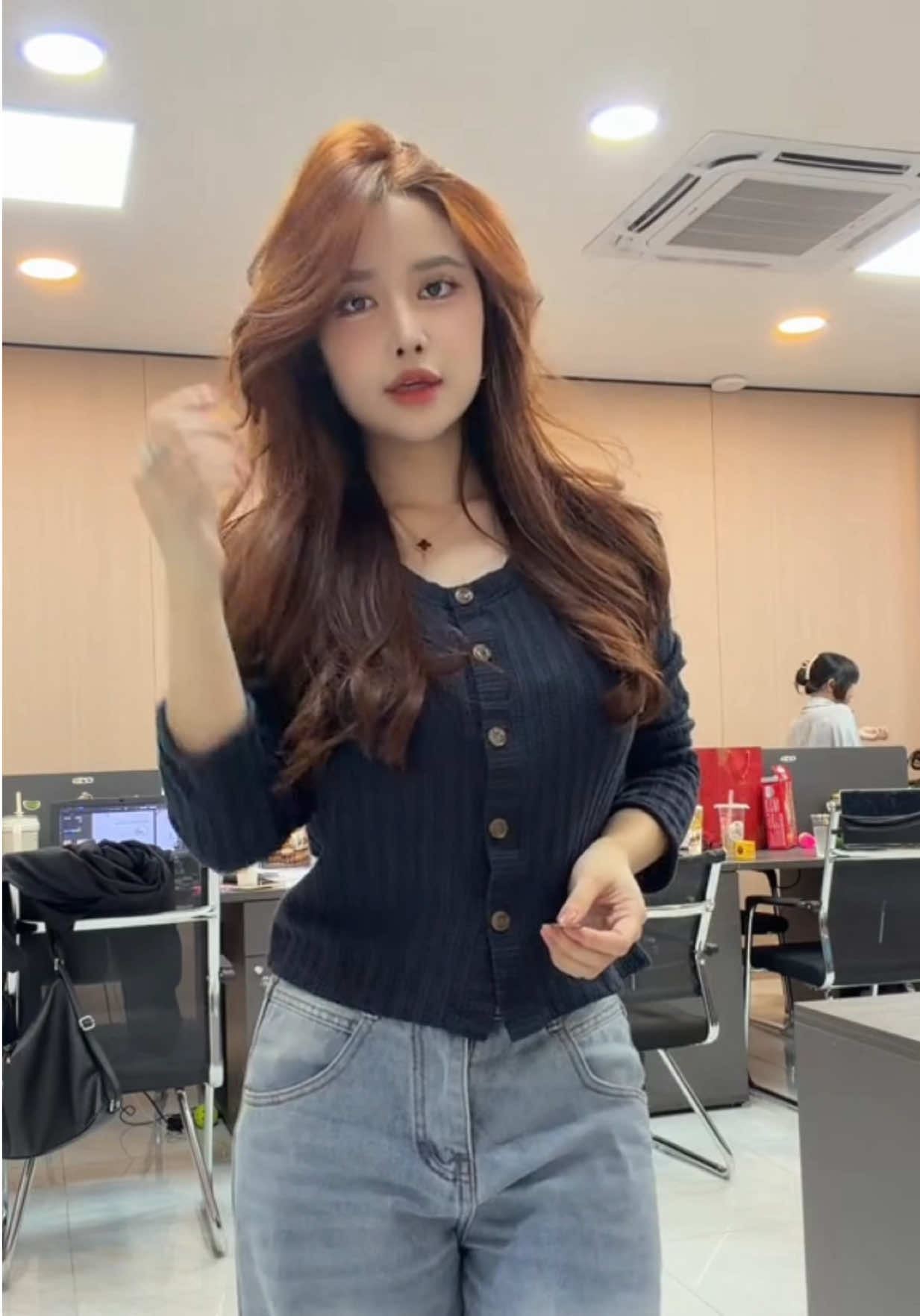 Ai tìm dùm đồng xu 