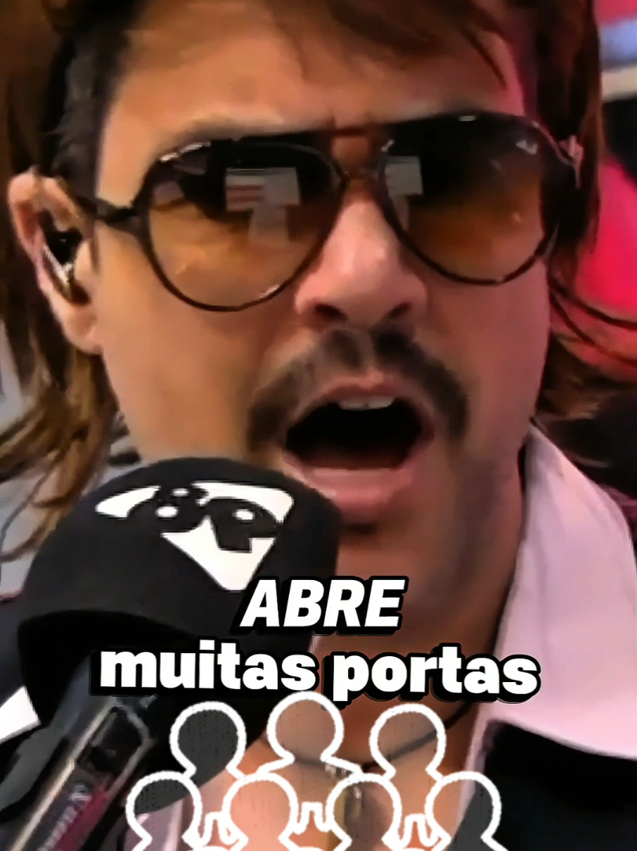 Um VIVA a esses GUERREIROS!👏👏👏 #humor #comedia #bomdia #comercio #zueira