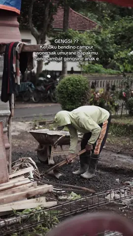 Kerjo pokok halal panggah dilakoni ae bolo #kulijawi #kontraktor #kontraktormalang #cinematic #jasarenovasi 