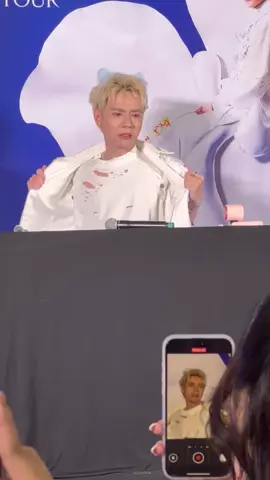 Tongtai tính coi ao khoac ngoai nữa đko ạ ?🤭#MasterDEntertainment #QuangHungMasterD #Fansign #Bloomever #MasterD1stAlbum 