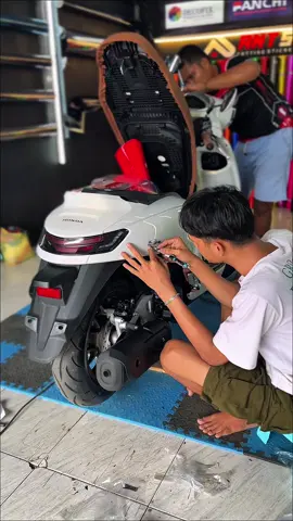 Lagi dan lagi stylo full wrapping vpf super glosy #CapCut #gesutteam #cuttingsticker #stylo160 #fypage 