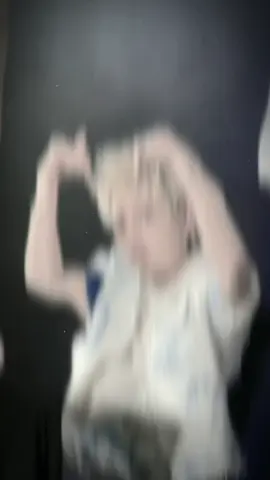 Ai bắt con mèooo này về giùmm đii😻,đáng yêu qua r🤭 #quanghungmasterd#fansignBloomever#muzik#xhuongtiktok#xhuongg