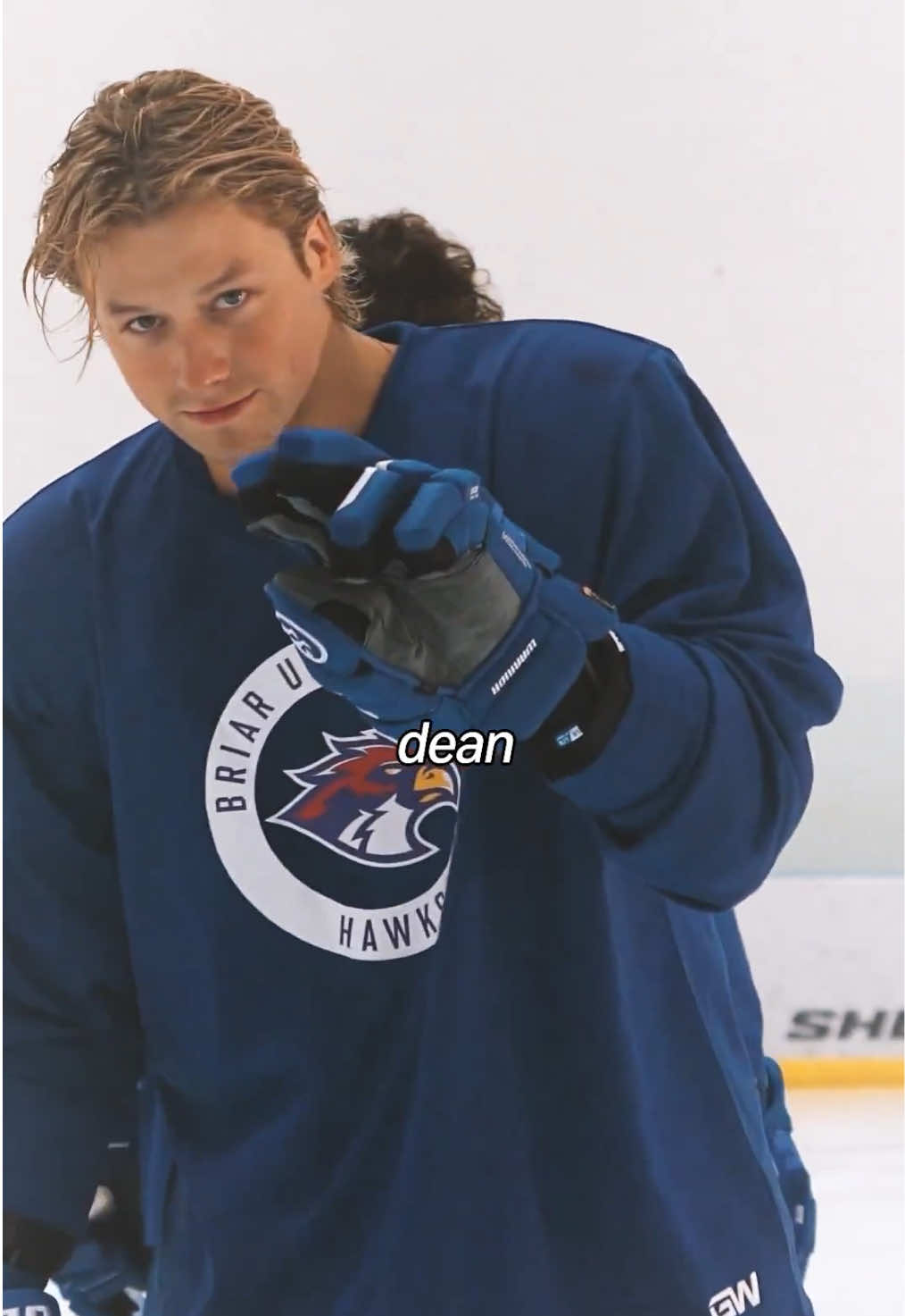 my christmas wishlist. #deandilaurentis #offcampus #christmas #fyp #foryou 