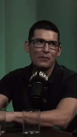 O perigo de colocar lente no dente... #renato38tao #renatotrezoitao #procedimentosesteticos 