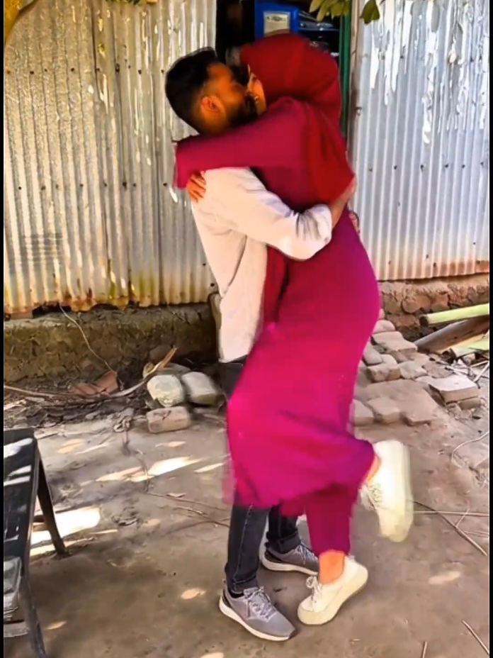 ভালো বাসার এই আলো জ্বালাতে  পেরেছে কয়জন😂 #viral #foryou #oman #trending 