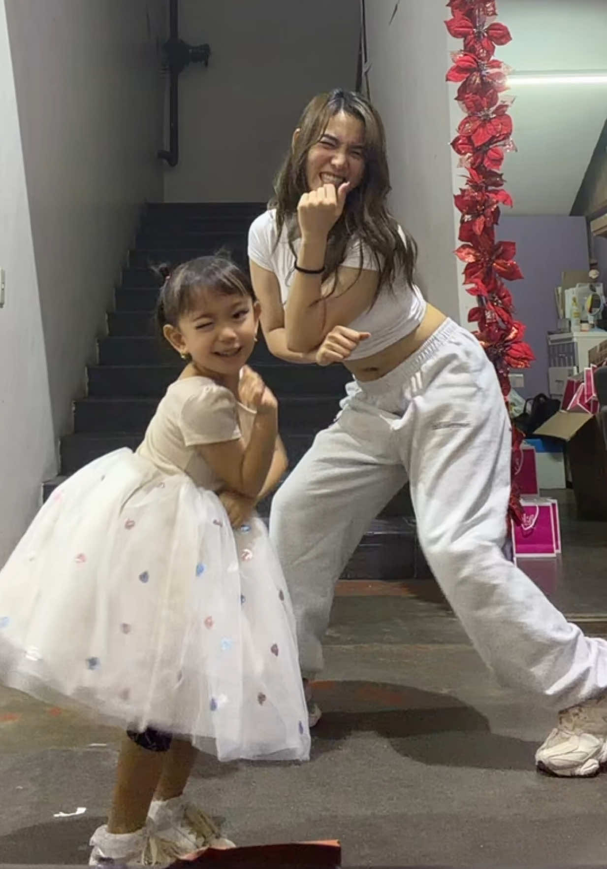 CHANEL DANCE CHALLENGE with my Ate @Jackie Gonzaga 💃 