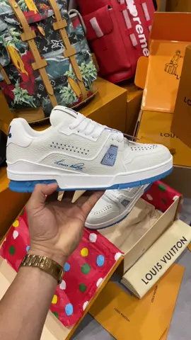 Lệ vy trainer inox bản mới ae ơi #lv #luxury #lvtrainer #viral #fyp 