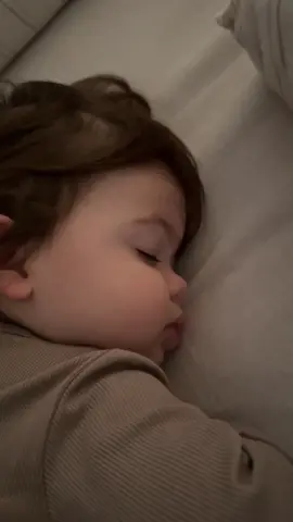 Uyurken izlemenin güzelliği pekiiii 🥹🤍