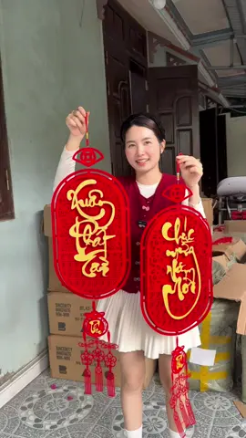 Liễn trang trí tết kích thước lớn, trang trí cửa ra vào hoặc phòng khách ngày tết rất đẹp và nổi bật  #trangtritet #trangtrinhacua #nammoivuive #trangtritet2026#