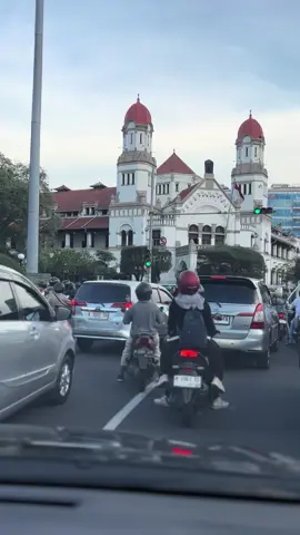 Jatuh cinta dengan kotanya bahkan orangnya 🤭