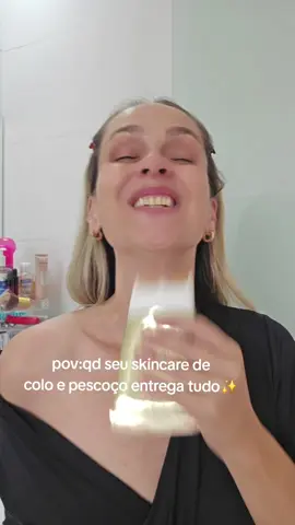 Respondendo a @rosana.mussolino #skincarepesco#colo#efeitollifiting #producolageno #hidrata✨️O melhor skincare para área do pescoço e colo da vida! Ele transforma sua pele,é prático, fácil de usar e você não suja nem a mão com o creme!