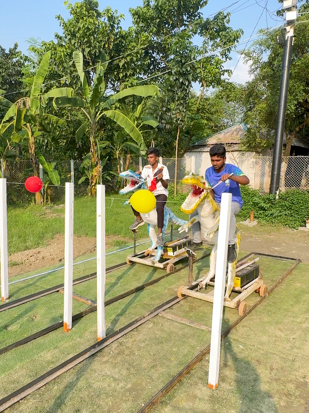 One full course of pure pressure & entertainment - dinos, metal pots, flying hoops! Can you guess who wins before the final shot? #SportsOnTikTok  #TikTokTainMent