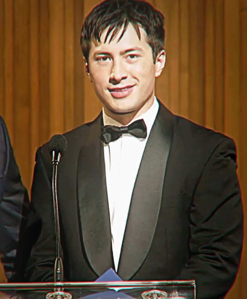 shane being hopelessly devoted to ilya 🙌🏼  [ #heatedrivalry #shanehollander #hudsonwilliams #hollander #fyp ] heated rivalry edit