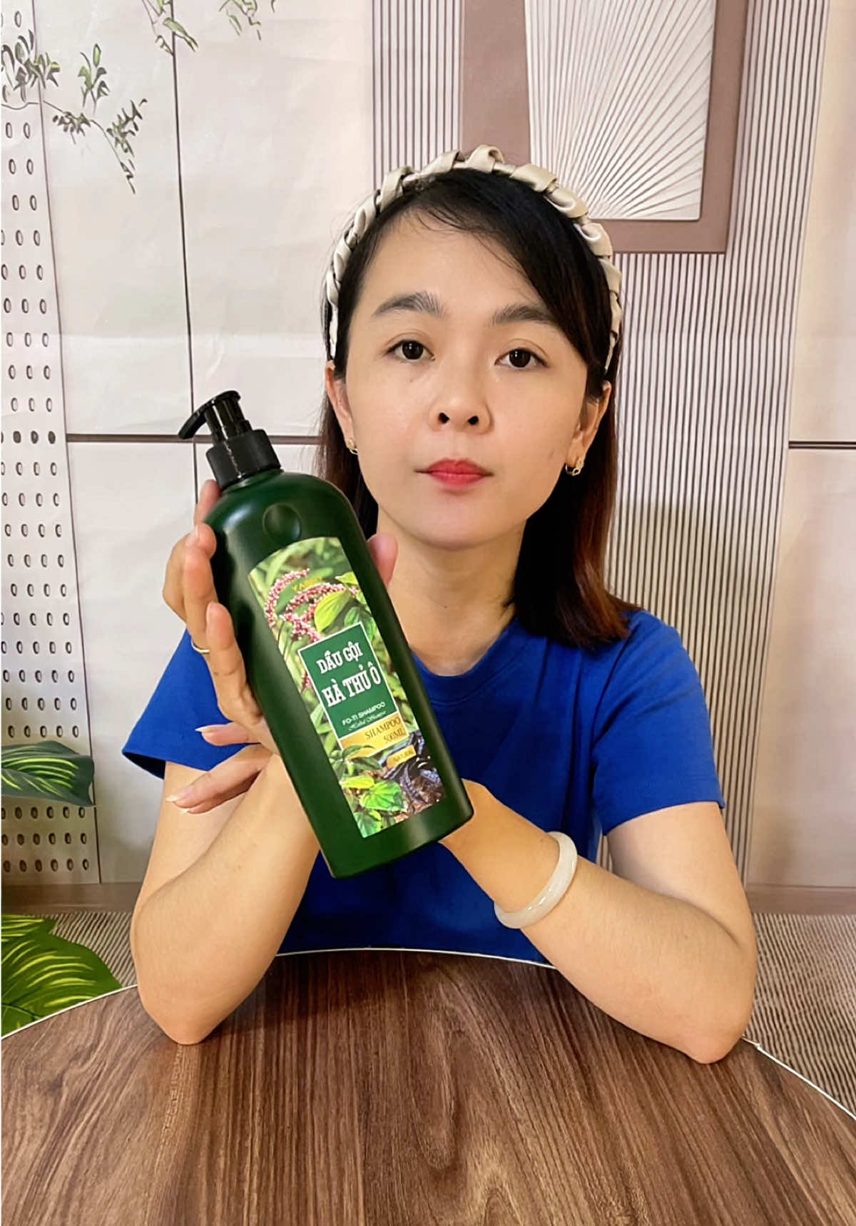 Dầu gội thảo mộc hà thủ ô chai 500ml ##xuhuong #hongngocxh2 #daugoi #daugoithaoduoc #daugoihathuo 