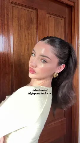 elevated high ponytail >>  #hairstyle #hairtutorial 