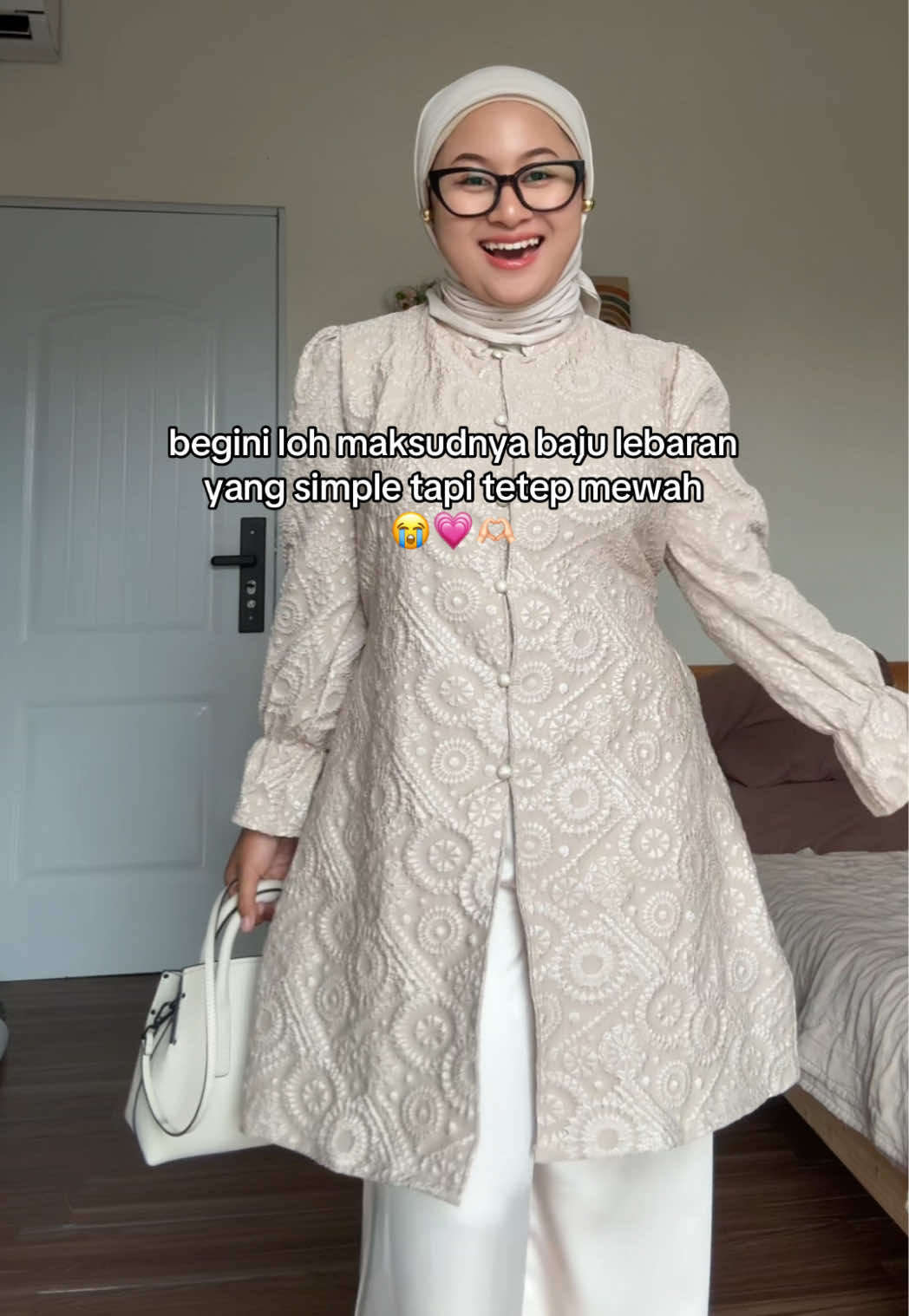 tahun ini kayanya mau pake tunikk aja dehh biar kalo keliling naik motor ga ribett😭🫵🏻 #bajulebaran #tuniklebaran #atasanwanita #lebaran2026 #ootdhijab 