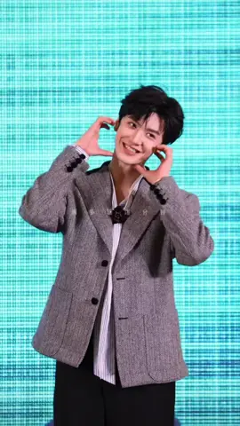 มีแต่คำว่าน่ารักเต็มไปหมดเลยค่ะ #เฉินเจ๋อหย่วน #陈哲远chenzheyuan 