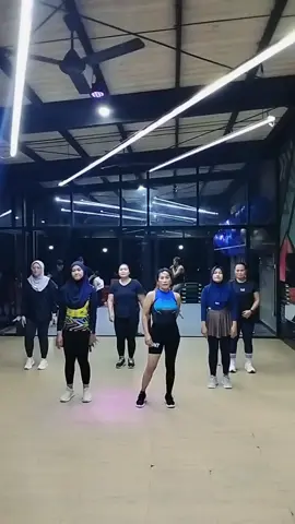 #tiktokviral #intruktursenam #sidoarjo #fypage #dancemixindonesia 