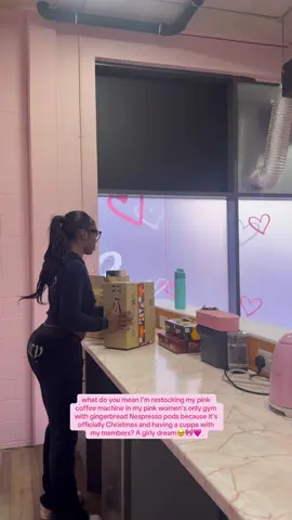 A girly Christmas🥹🎀🩷 #fyp #womensonlygym 