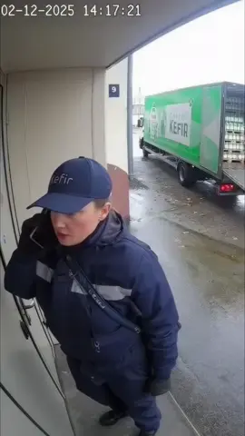 @Zwykły Kibic nie odebrał kefiru 😢 #FRIENDZ 