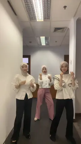 kata celana pink “yg brutal dong”