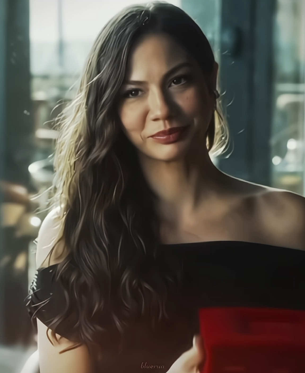 Estoy más que lista para ver a Nisan volteando todo a su favor como siempre. (Que lo haga sufrir mucho) 🙂‍↕️ #eşrefrüya #eşsan #nisanakyol #eşreftek #demetözdemir 