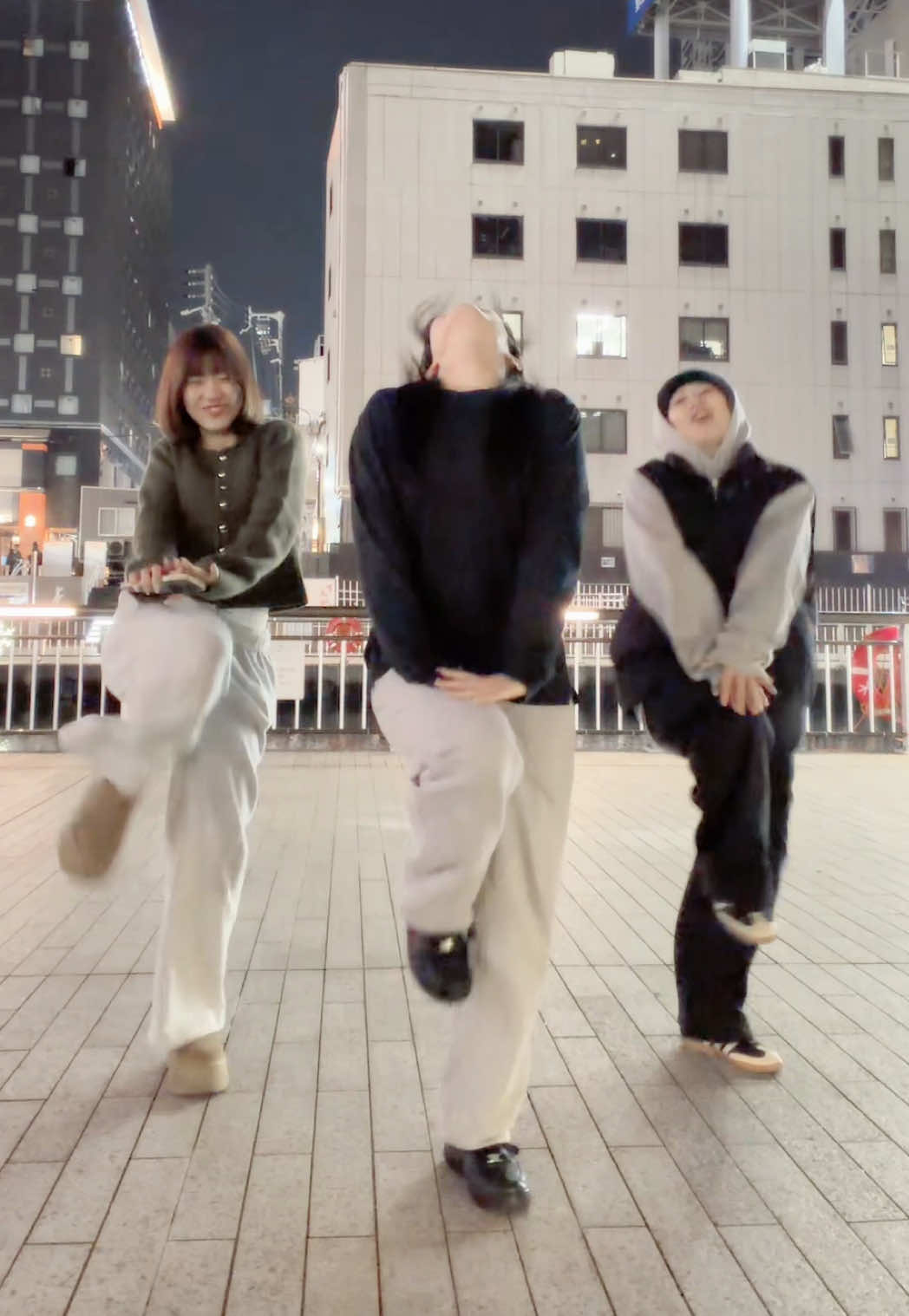 ダンス終わりに急に撮ったら皆ハイすぎて楽しかった