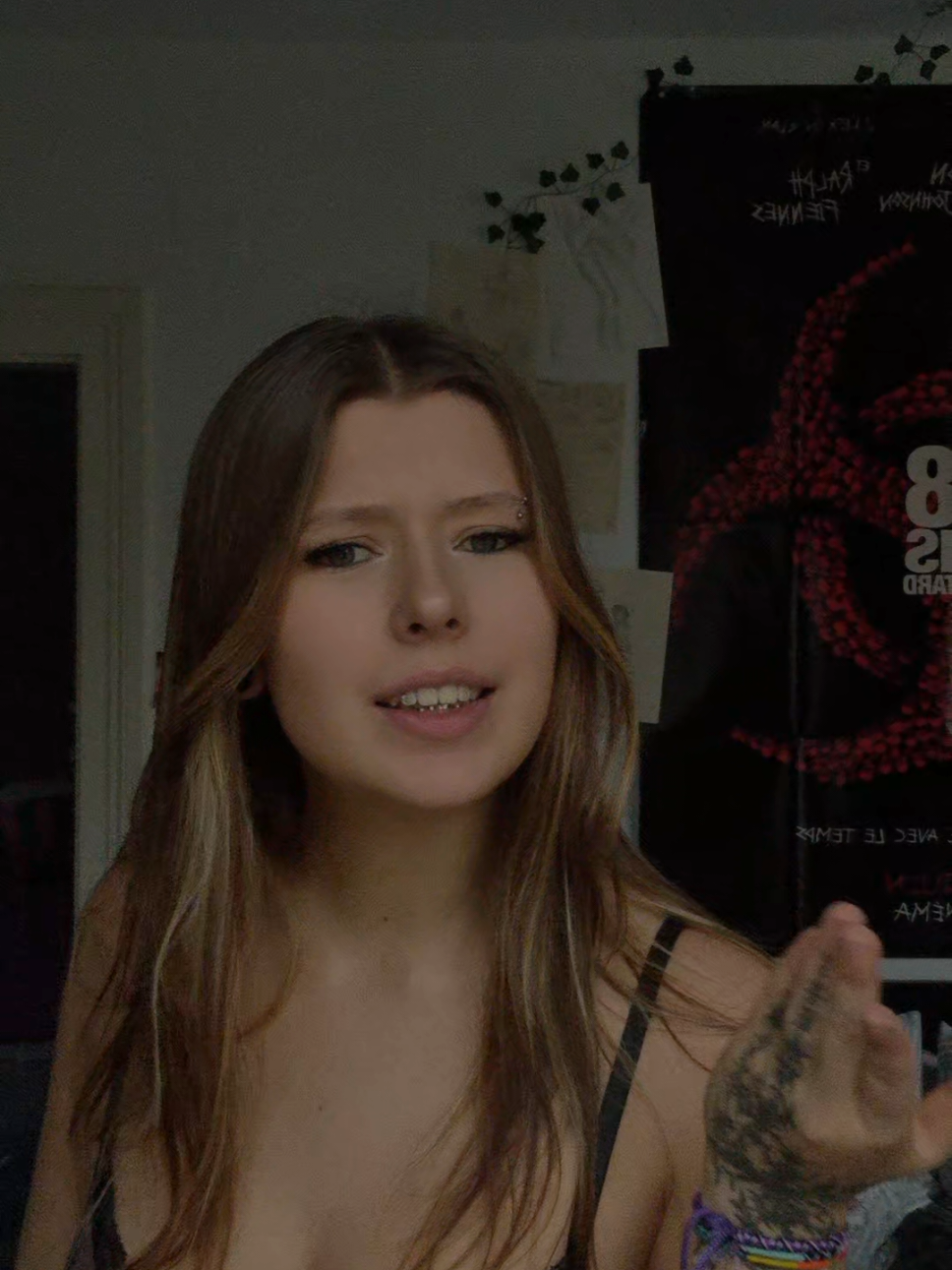 Allô petasse✨️🧑🏻‍🦲#proute #🎀 #poulet #fyp #pourtoii 