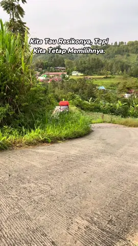 Terlihat menyenangkan tapi tidak dengan resikonya 😇🥹🤲🏼 #pejuangrupiah  #pejuangnafkah  #hariapestidakadadikalender #musibah_yang_takterduga #akhirtahun  