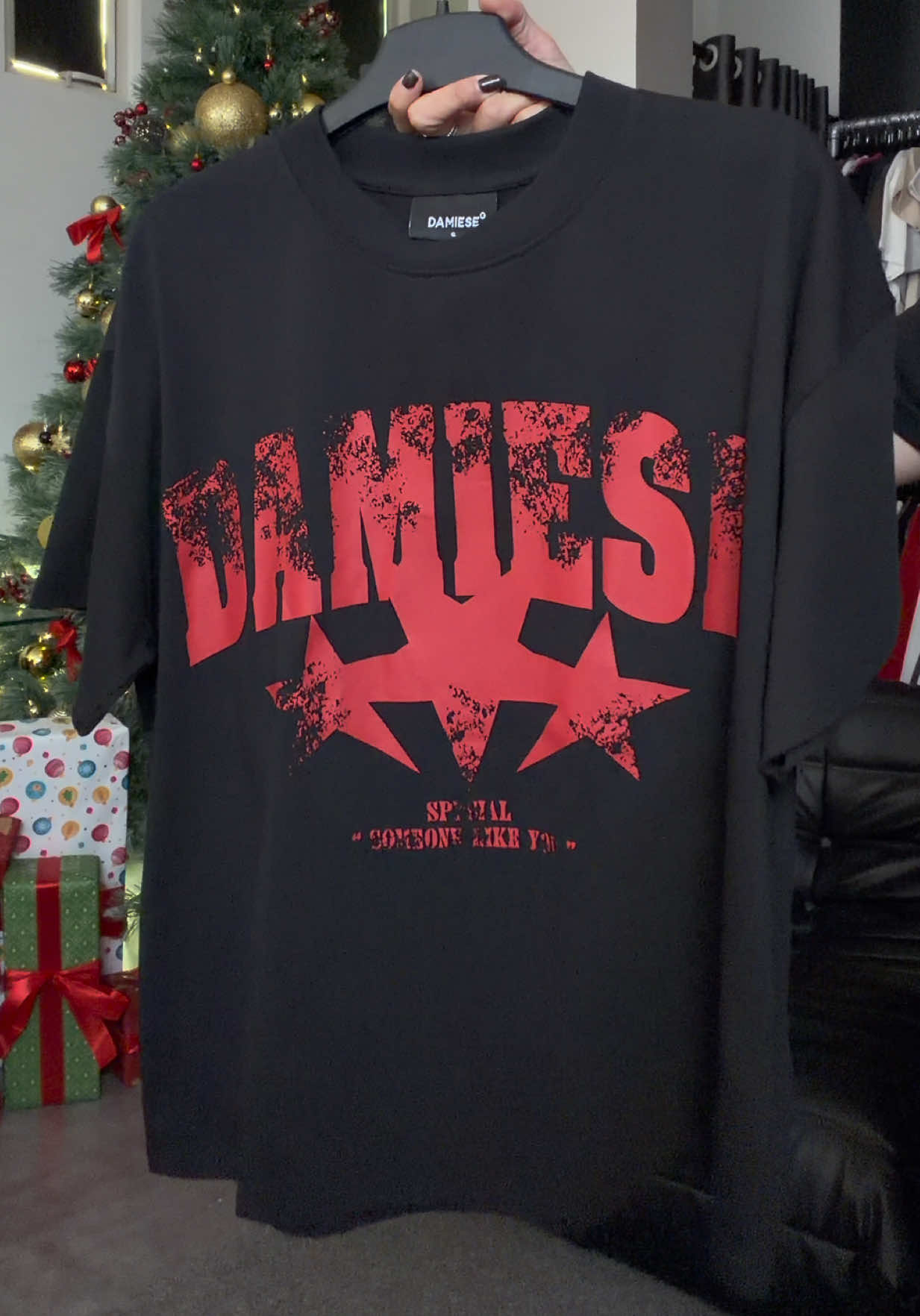 Châttt nằm ở hình in#tee #outfits #outfits 