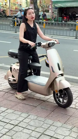 Sau 1 năm trải nghiệm xe điện thì đây là những điều không phải cửa hàng nào cũng nói cho bạn biết!!!  500K + CCCD Nhận Xe  3 triệu + CCCD nhận xe Sạc 1 lần đi 100km Góp online giao hàng tận nhà k cần ghé shop Không bằng lái Không biển số Tốc độ tối đa 50 - 69KM/H Học sinh cấp 2 đi thoải mái Cao 1M4+ là lái ok Deal hời chỉ còn vài xe Chậm tay là hết xe Bảo hành 36 tháng Nhanh tay ib e tv miễn phí Ship COD toàn quốc Xe đạp điện hottrend K1 V1 VC hỗ trợ trả góp tại xe điện cute @xediencutie   #xedapdientragop  #xedienhottrend #xedapdien  #xedienkimphuc #ngaxedien    