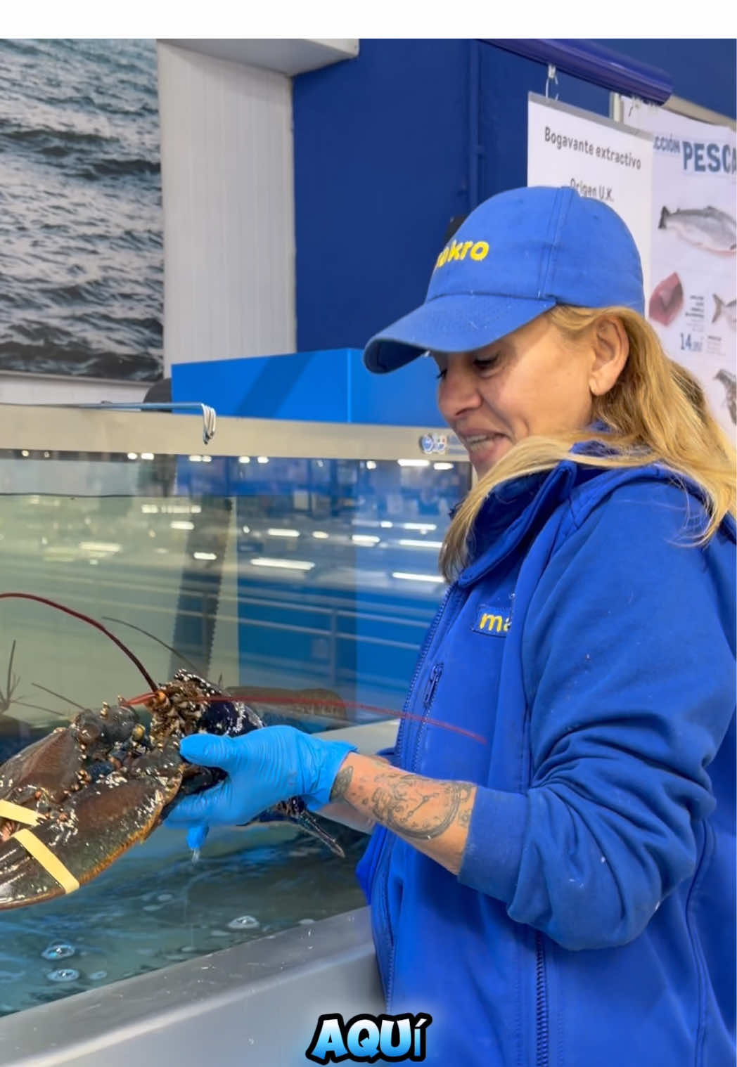 😉Si te quedas hasta el final de este vídeo ¡triunfarás en las comidas y cenas de #Navidad!  🐟Nuestra #Makroexperta en pescados de Makro Leganés, nos cuenta los pescados que no deberían faltar en la mesa de tu restaurante en estas fechas #pescados #pescadosymariscos #restaurantes 