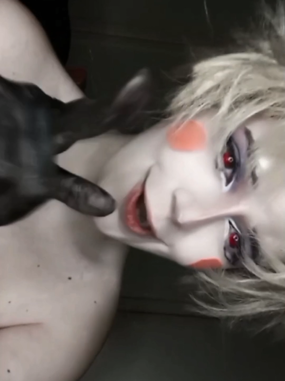 #LUCIFERMORNINGSTAR 🐤 — this is just a costest so the wig is.. questionable, but here I return HH fandom 🤏🏻#hazbinhotel #luciferhazbinhotel #cinnxbxr #zyxcba 