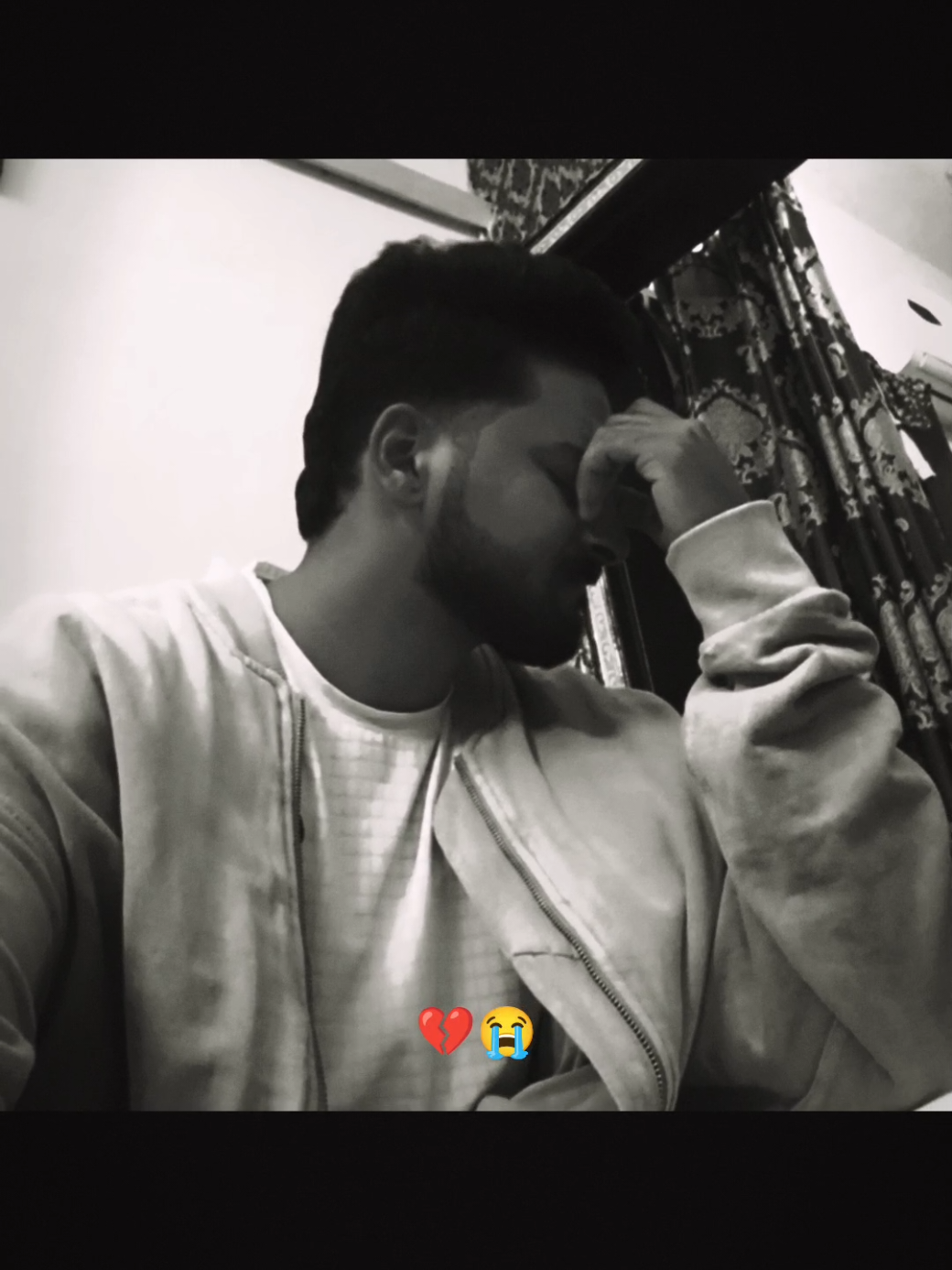 hey Zindagi 💔😭 #brokenheart #sadstory #sadvibes #black #ruined_b00y @TikTok Creator Academy @TikTok Pakistan @blackpinkofficial 