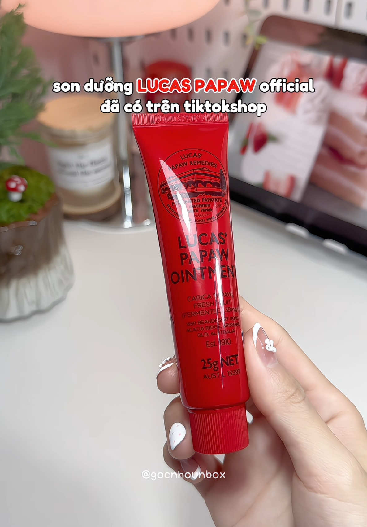 Đúng là son dưỡng quốc dân mà #lucas #duongmoi #lucaspapaw #sonduongmoi #xuhuong 