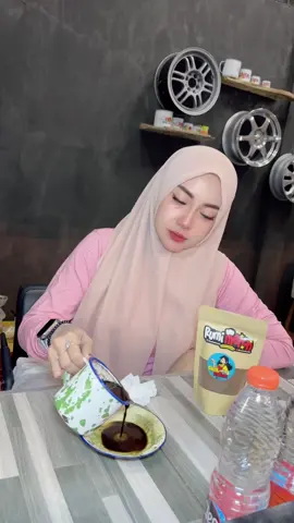 Iki mosok judul lagune wong bujang sing mencintai bojone uwong? 😂 Kethan Buka 14.30-23.30Wib Share Loc/G-maps: @rumiwheels  Jln. Prof. Muh. Yamin, Kec. Diwek, Kabupaten Jombang, Jawa Timur 