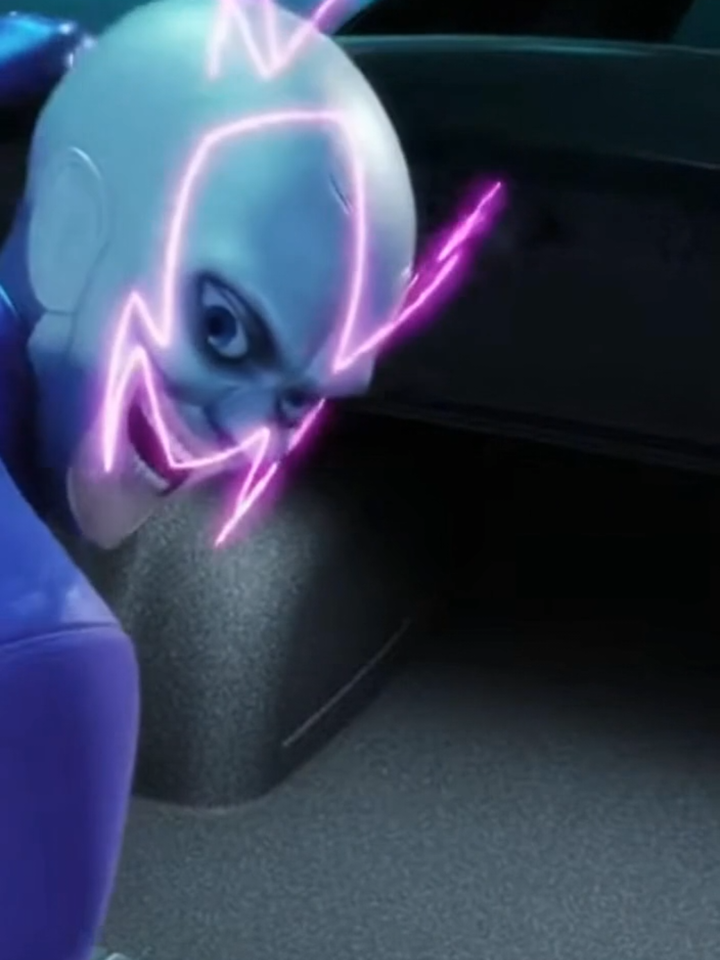 Как, а я думал это только картинка, а оказывается было в мультфильме. #бражник #багажник #ледибаг #суперкот #топ #рек #ябражник #злодей #мультфильм 