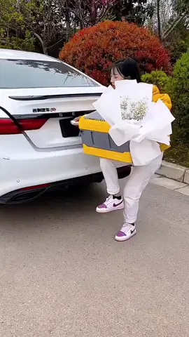 Lắp thêm trợ lực cốp xe #phukienoto #loxotroluc #loxocopxe 