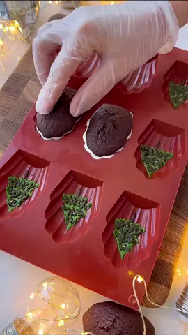 Préparons ensemble les commandes des madeleines  noël 🎄🎅 📍 maurecourt - paris ( region parisienne )   Pour passer une commande MP #madeleinã #madeleine