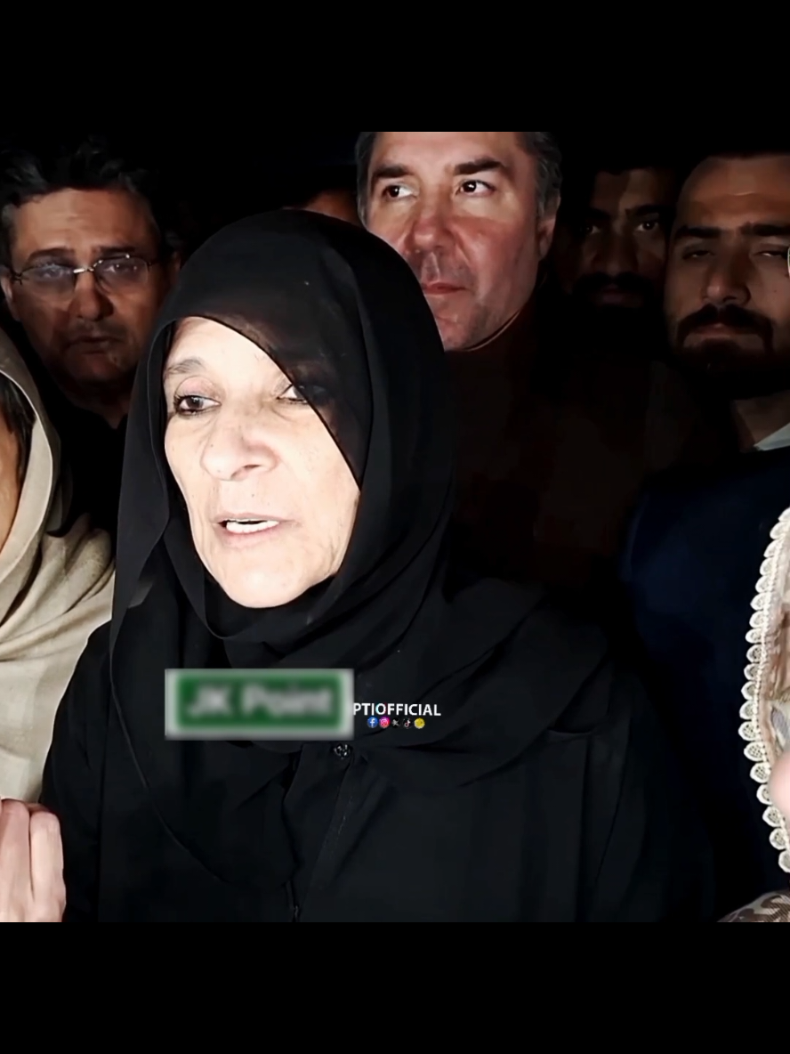 عمران خان کی صحت بلکل ٹھیک ہے، لیکن ان کو 4 ہفتے سے مکمل قید تنہائی میں رکھا ہوا ہے #چلو_چلو_اڈیالہ_چلو  #مزاحمت_سے_ہی_ملاقات_ہوگی 