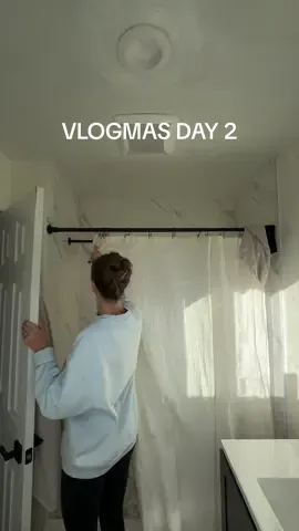 Going to miss this little house, but I’m so excited #Vlogmas #movingout #newhouse 