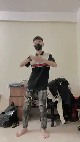 xin trở lại 2023.. 😞