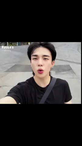 hyun.e's holiday 🙌 #hyunjin #doit #skz #straykids #youmakestraykidsstay 
