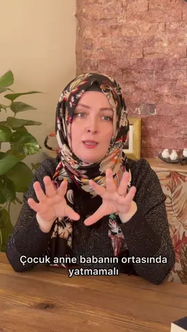 ÇOCUĞU ANNE BABA YATAĞINDA YATIRMAYALIM