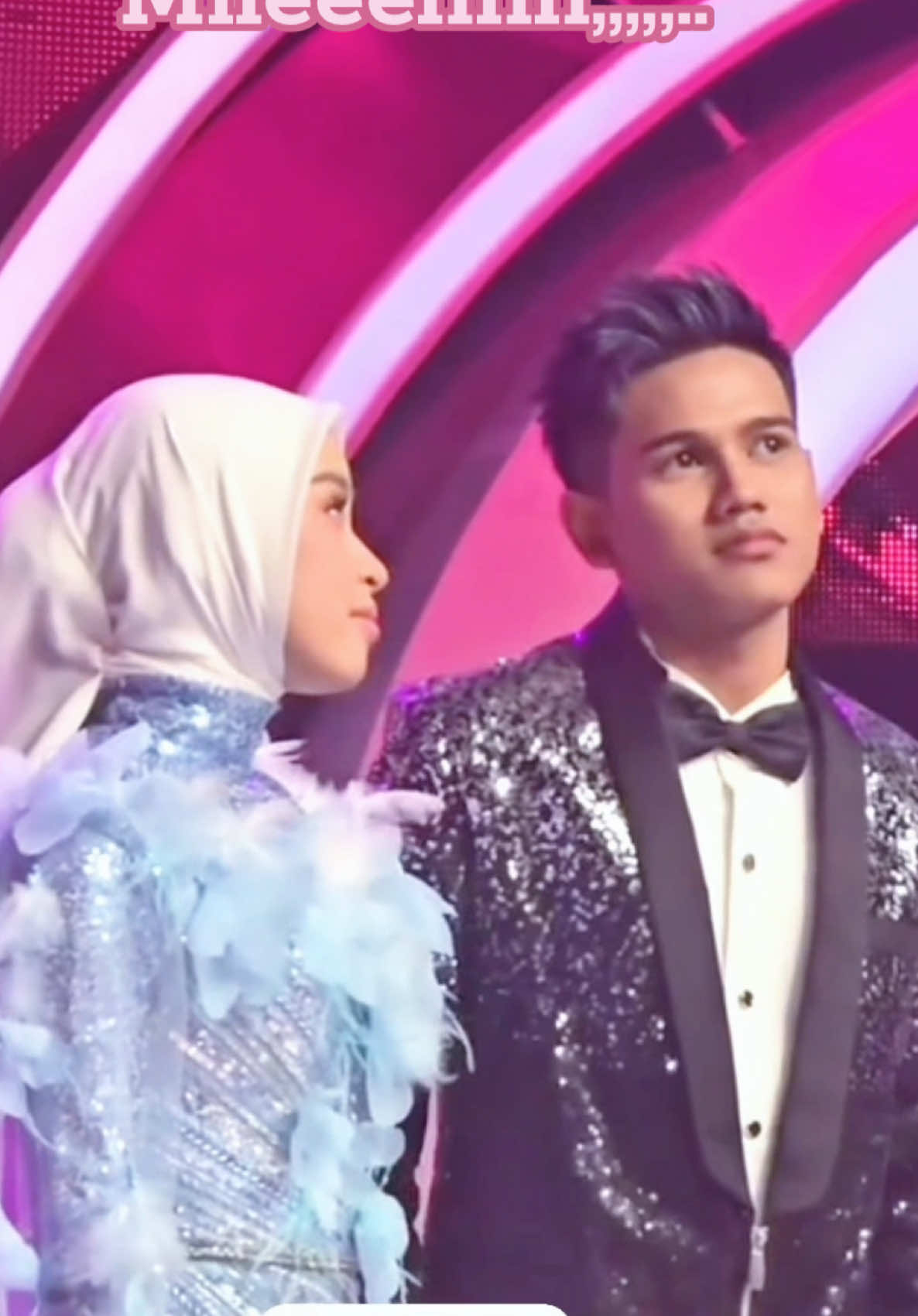 #CapCut  tatapan nya Leeenn,,,Senyum nyaaaa ke Milaaaa 😍😍#fyp #foryou #valenda7 #indosiar @DA7.Valen 