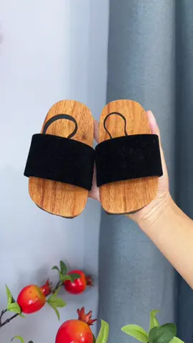 Dép gỗ cho bé #quynhanhkids2 #depgo #aodai 
