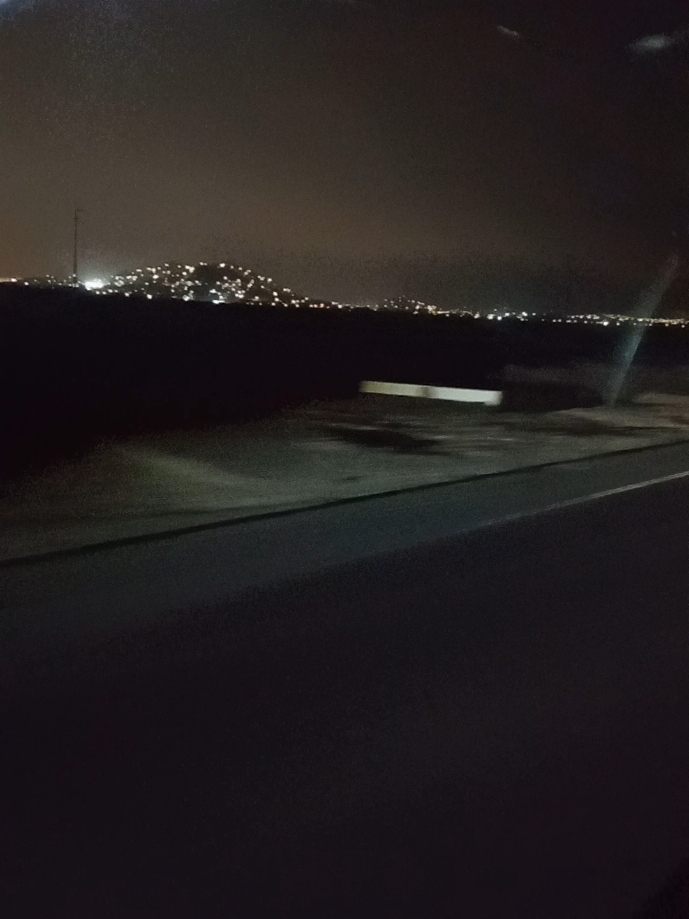 Amanecimos románticos 🥰😂 #amor #teamo #cancionesparadedicar #viraltiktok #trend #parati #canciones 