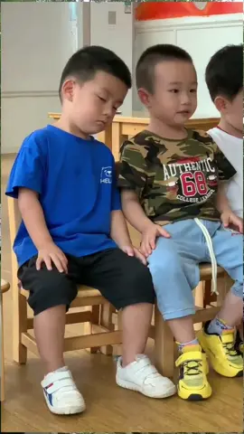 2 anh.bạn.quá.đáng.yêu